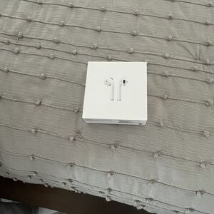 Apple AirPods with Charging Case